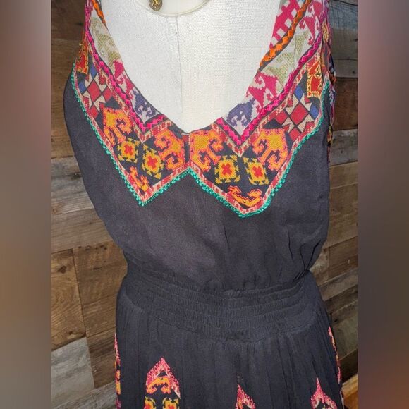 Tanvi Kedia Embroidered Midi Dress Boho Geometric Size 4 Made in India - Picture 8 of 17